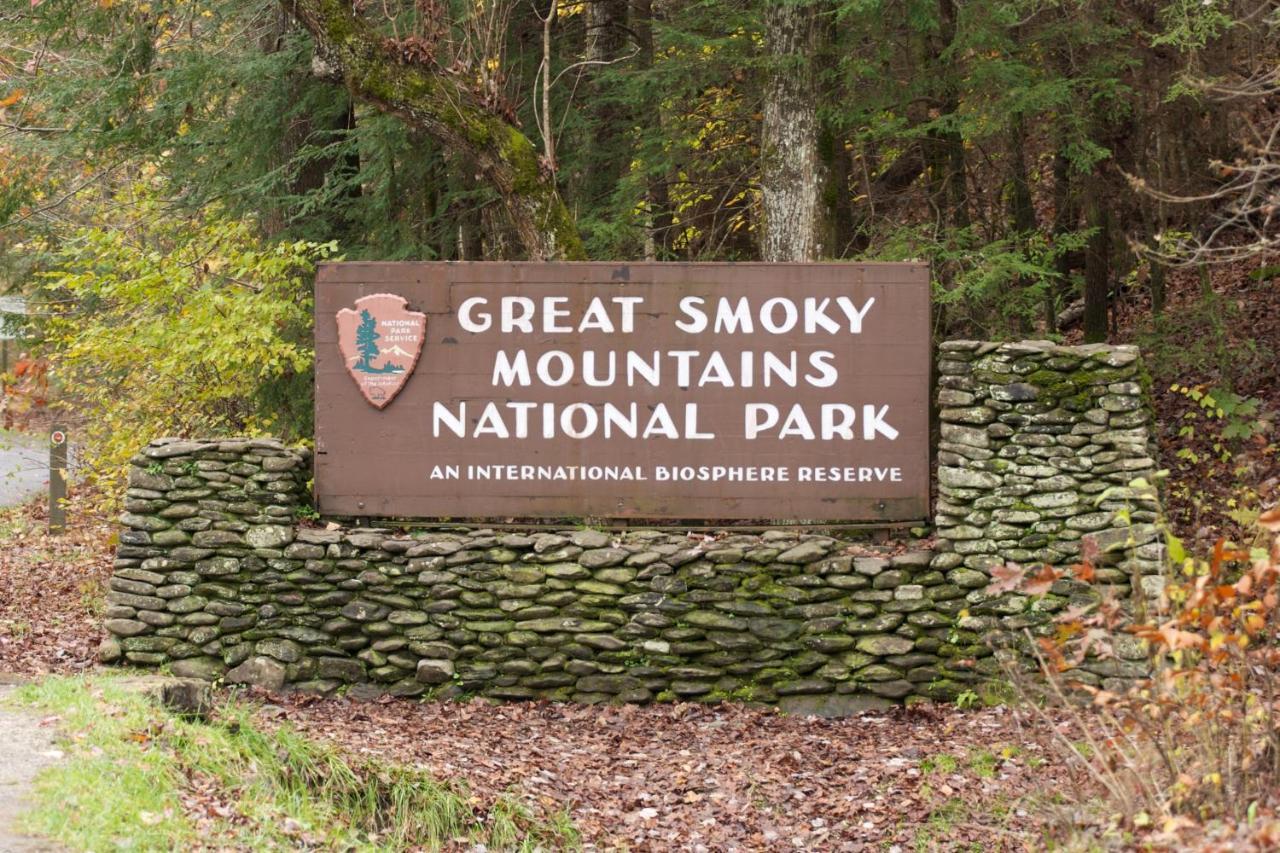 ガトリンバーグ Smoky Mountain Gemヴィラ エクステリア 写真